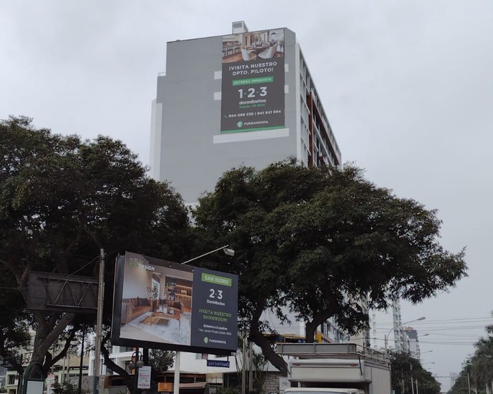 BANDEROLA COLGANTE 12 X 7 MTS. SAN ISIDRO